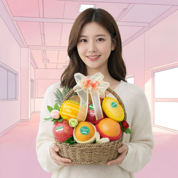 병문안과 건강 응원 선물로 준비한 과일바구니 이미지